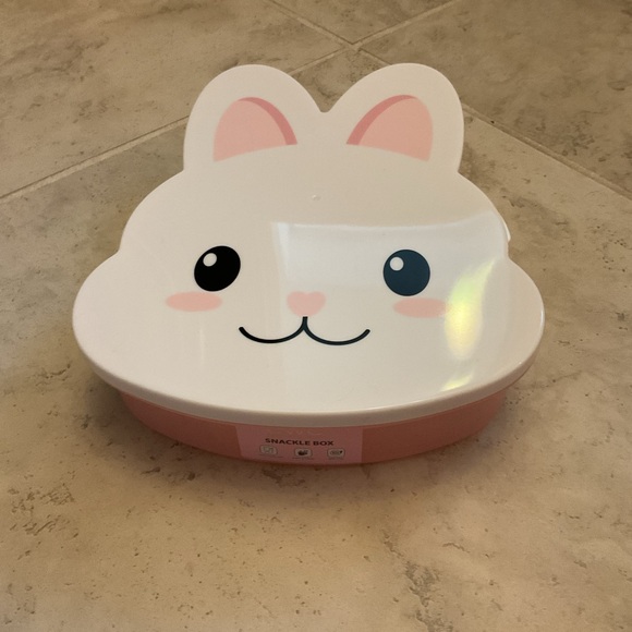 Pink Bunny Snackle Box by Cook with Color, 6 compartments convenience on the go - Picture 2 of 6